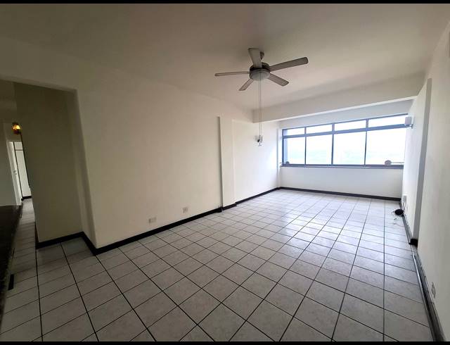 2 BEDROOM APARTMENT FOR SALE IN MARGATE BEACH